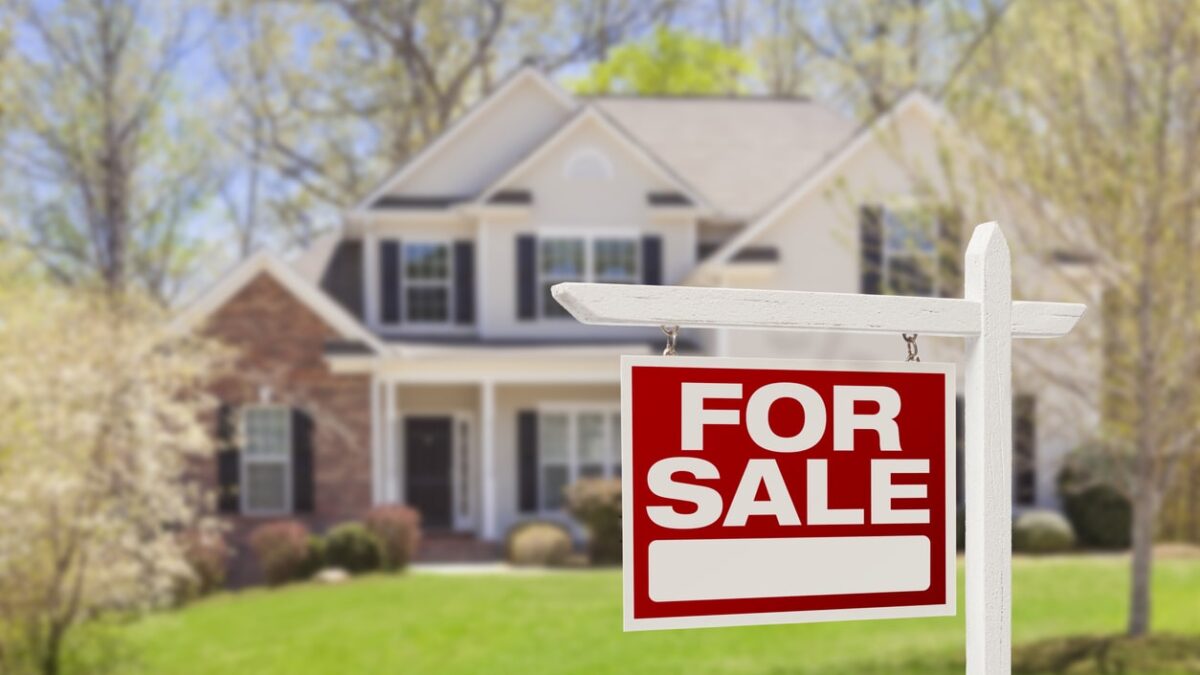 you need a realtor when buying or selling a home